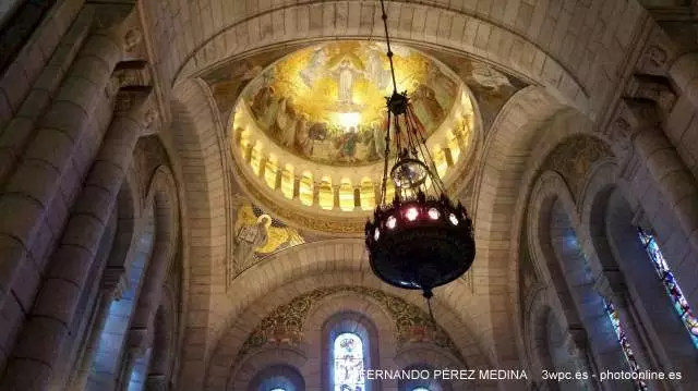Basilica del Sacre Cœur, Rue du Chevalier de la Barre, Paris, Francia 640w