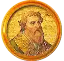 Pontífice nº 191:  Nicolás IV (1288-1292). (escudo oficial del Papa Nació en Ascoli. Elegido el 22.II.1288, murió el 4.IV.1292. Puso orden en la Corte de Portugal. Favoreció el progreso en los estudios instituyendo la universidad de Montpelier. Potenció las misiones y combatió a los Sarracenos ayudado por las fuerzas de Génova. Fue el primer Pontífice franciscano.) 