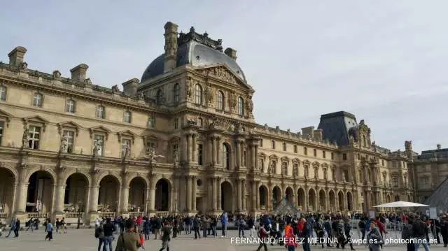 Musee du Louvre, Paris, Francia 640w