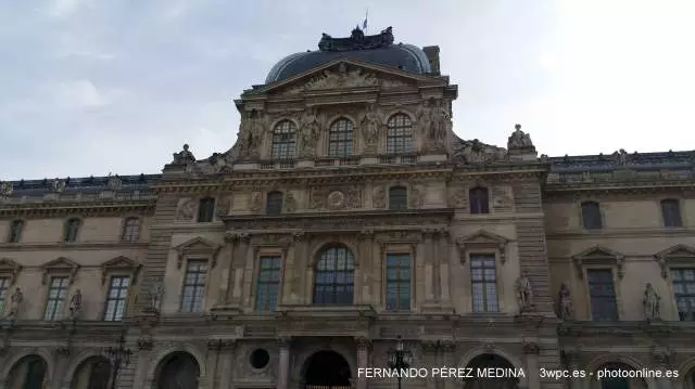 Musee du Louvre, Paris, Francia 640w
