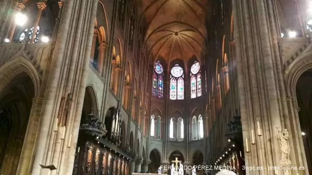 Catedral de Notre Dame, Parvis Notre Dame - Place Jean-Paul II, Paris, Francia 640w