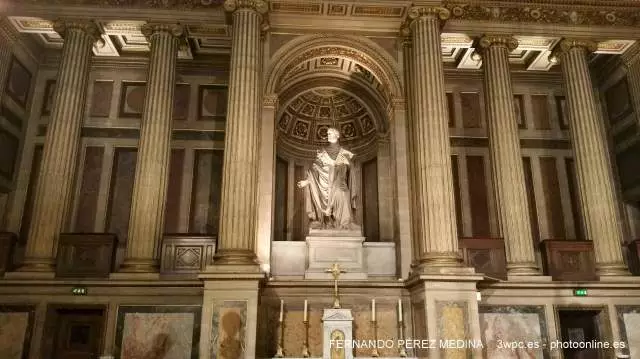 L eglise de la Madeleine, Place de la Madeleine, Paris, Francia 640w