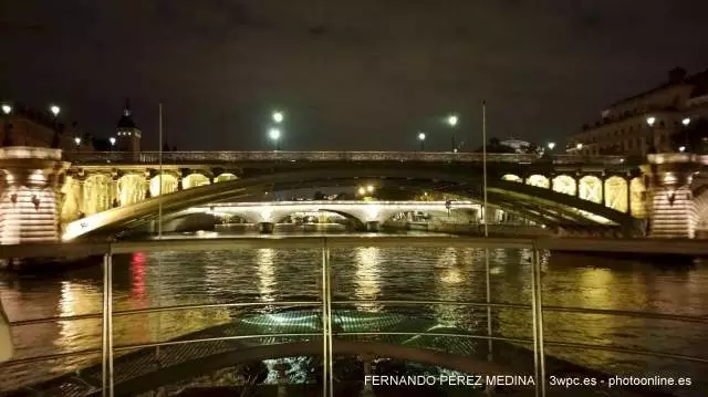Pont Notre Dame, Paris, Francia 640w