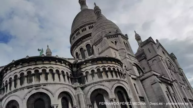 Basilica del Sacre Cœur, Rue du Chevalier de la Barre, Paris, Francia 640w