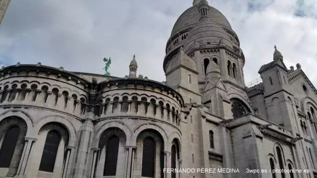 Basilica del Sacre Cœur, Rue du Chevalier de la Barre, Paris, Francia 640w