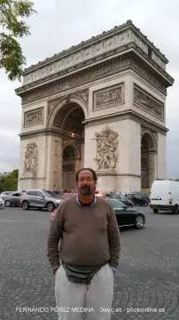 L Arc de Triomphe de l Etoile, Paris, Francia 640w