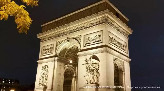 L Arc de Triomphe de l Etoile, Paris, Francia 640w