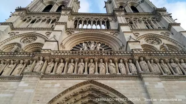Catedral de Notre Dame, Parvis Notre Dame - Place Jean-Paul II, Paris, Francia 640w