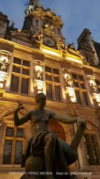 Ayuntamiento de Paris Place de l Hôtel de Ville Paris Francia 640w