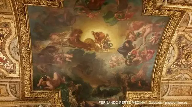 Musee du Louvre, Rue de Rivoli, Paris, Francia 640w